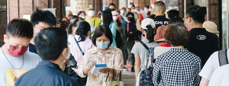 中国新冠病例人数最早报告及其影响与启示